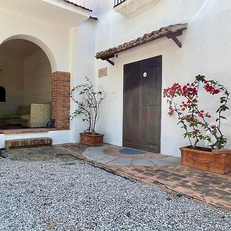 Villa Tana Pacenzia Чефалу Экстерьер фото